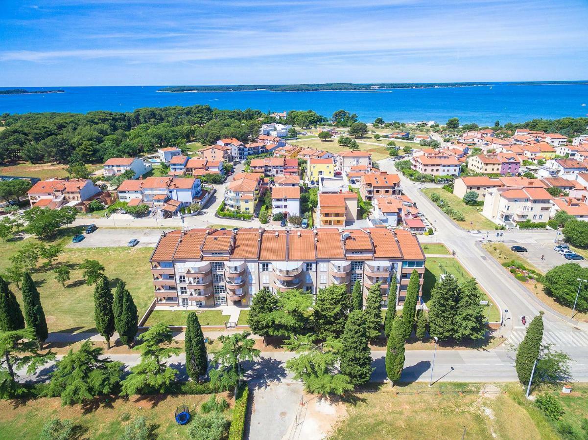 Adriatic Apartments Фажана Екстер'єр фото